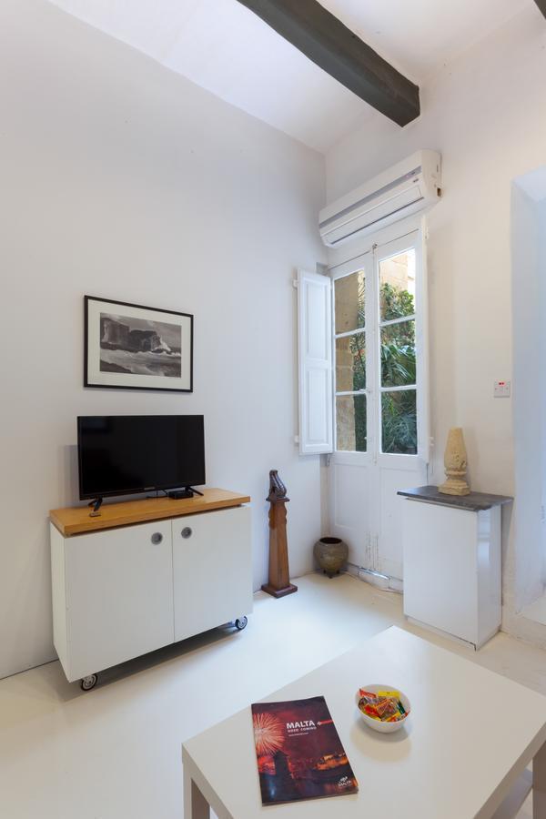 Your Apartment Il-Furjana Ngoại thất bức ảnh